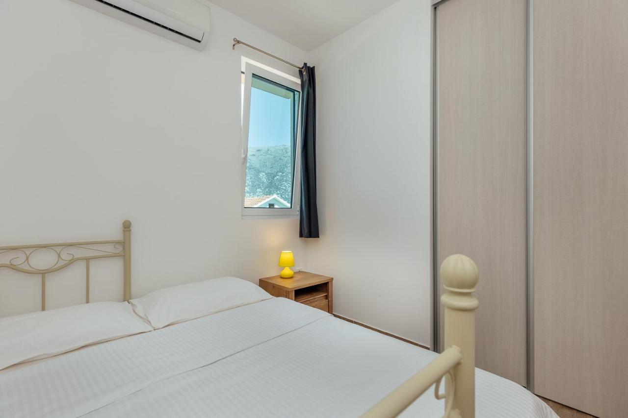 Villa Milami Kotor Exteriör bild